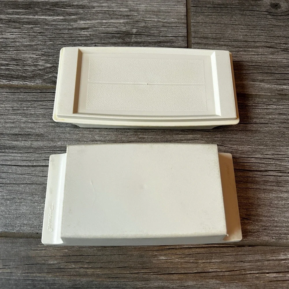 Vintage Tupperware Butter Box Cheese Dish‎ Holder Beige